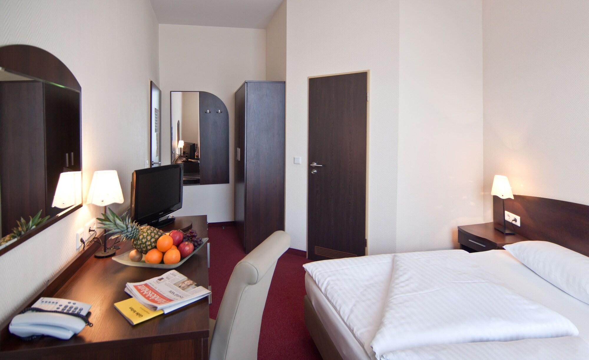 Novum Hotel Eleazar City Center Hamburg Bagian luar foto