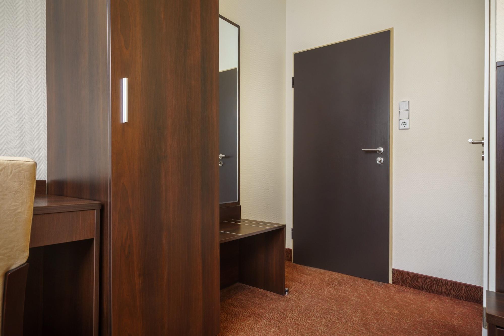 Novum Hotel Eleazar City Center Hamburg Bagian luar foto