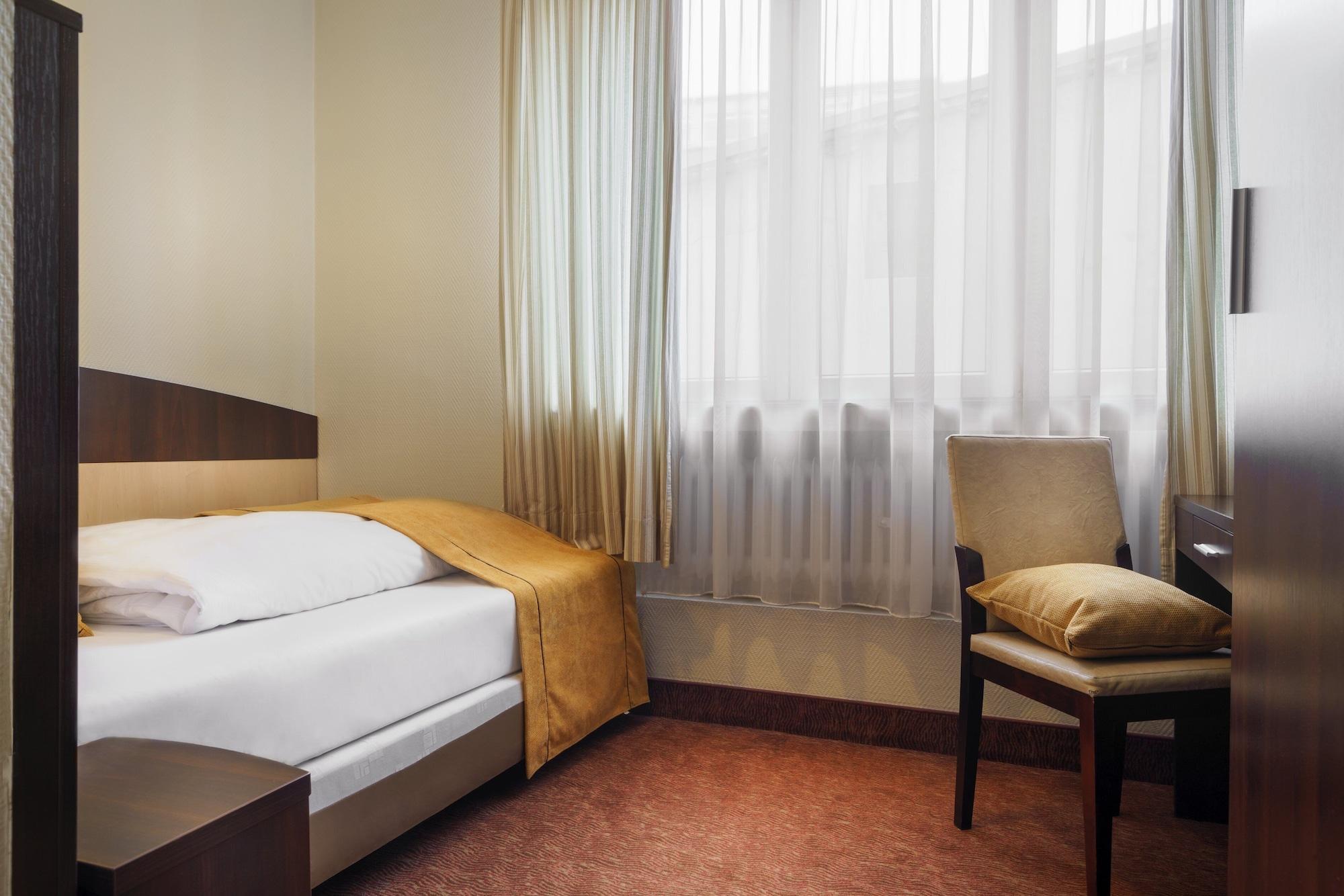 Novum Hotel Eleazar City Center Hamburg Bagian luar foto