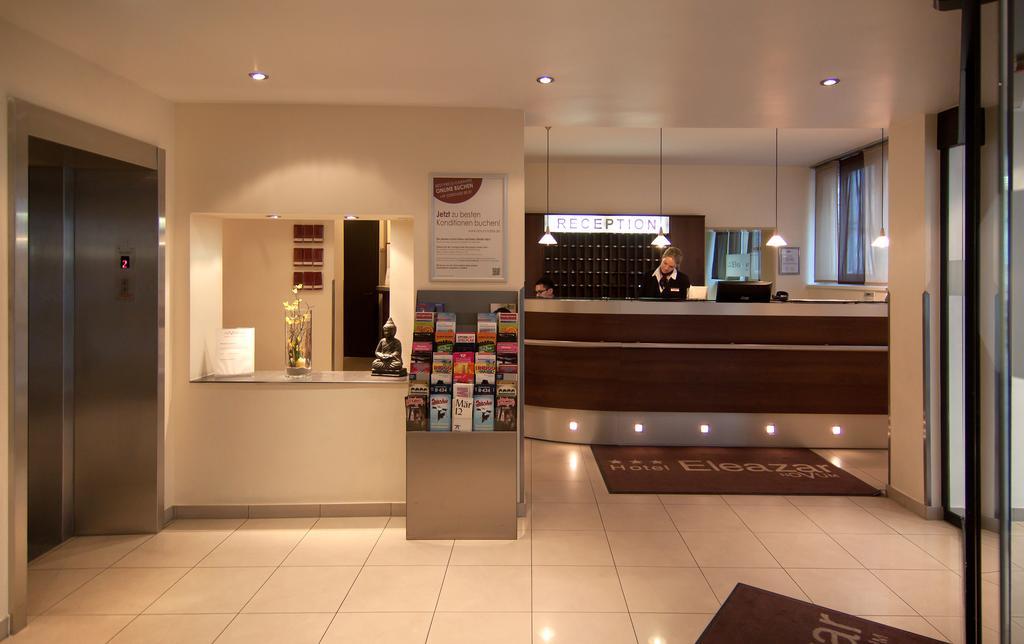 Novum Hotel Eleazar City Center Hamburg Bagian luar foto