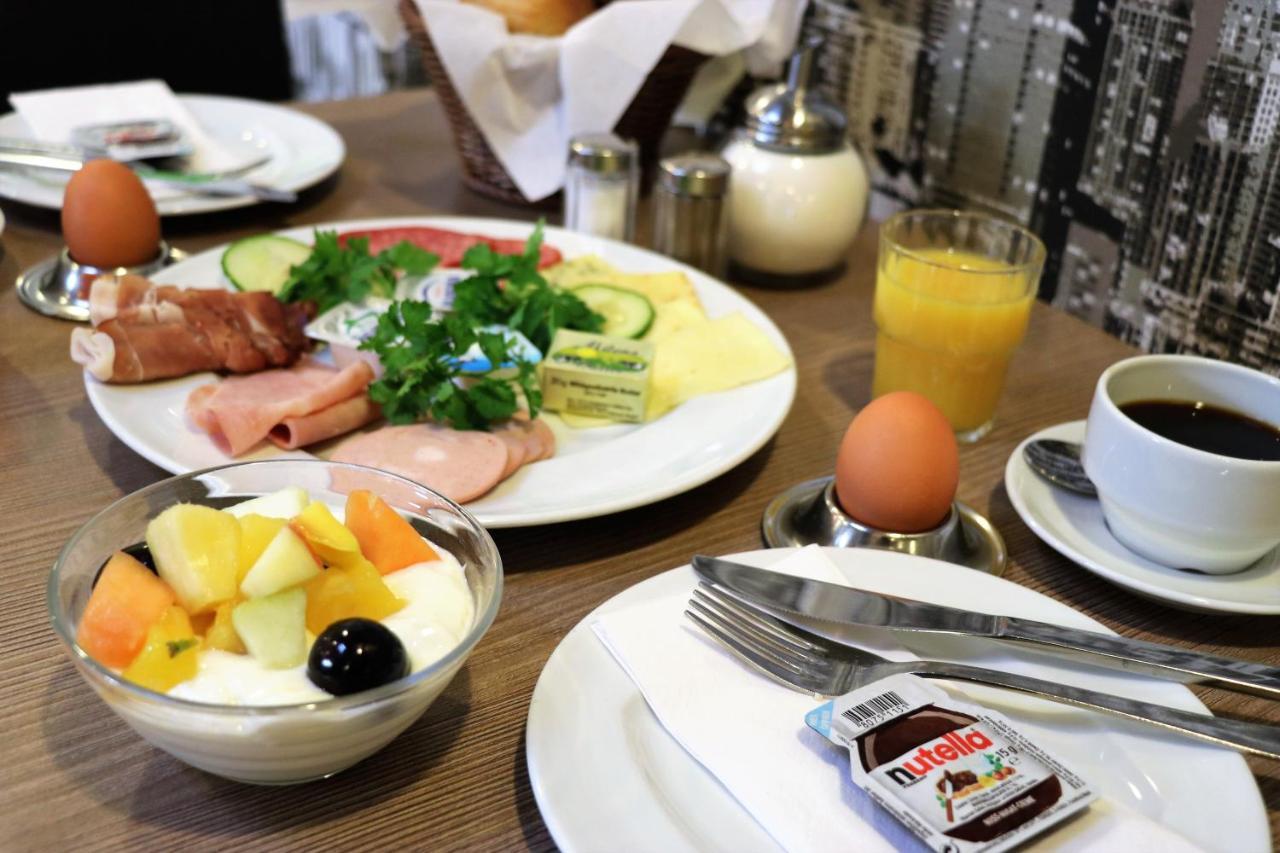 Novum Hotel Eleazar City Center Hamburg Bagian luar foto
